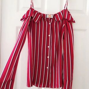 Off shoulder shirt
